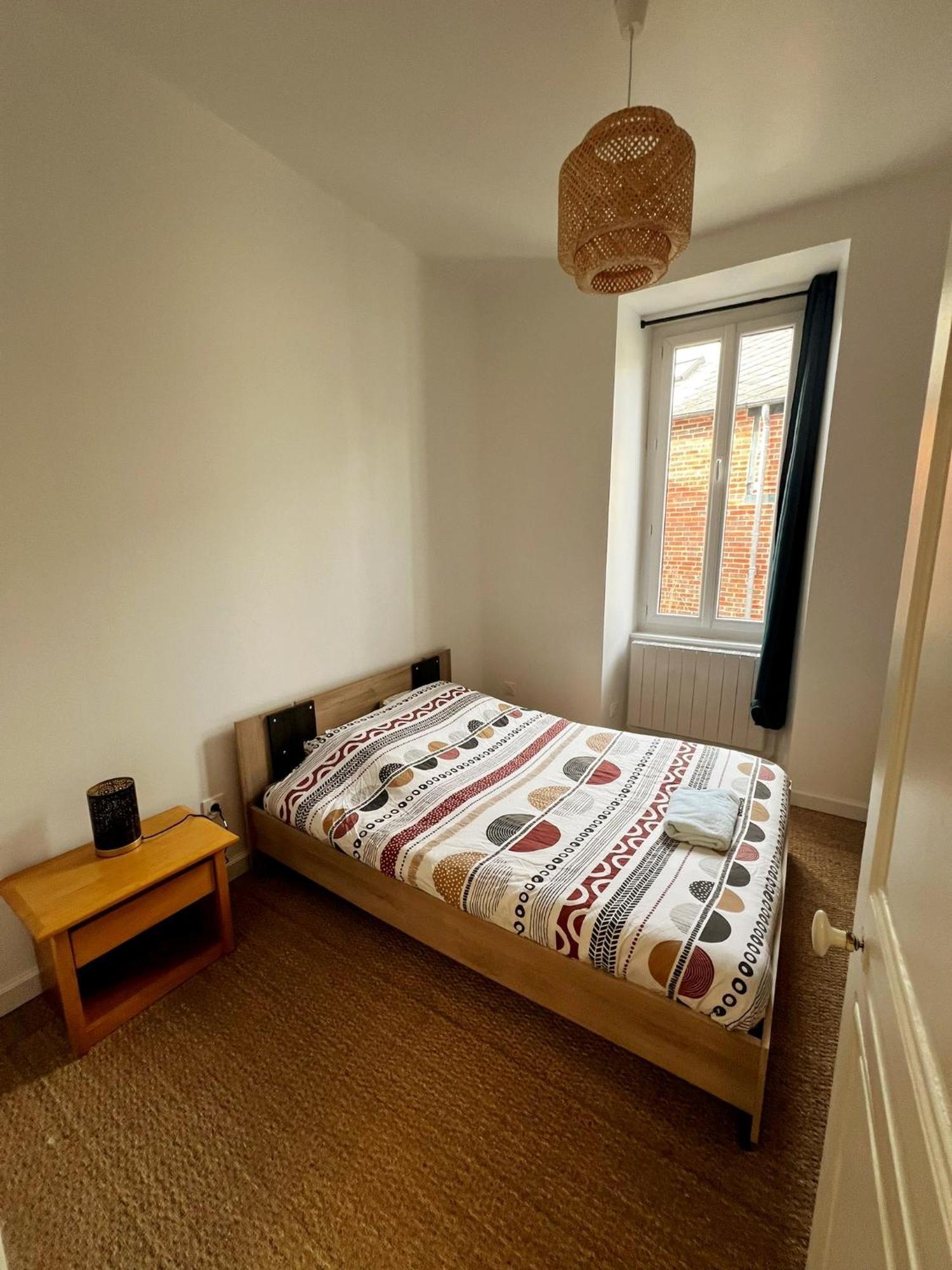 Appartement T2 Avec Terrasse Proche Cathedrale Bourges Extérieur photo